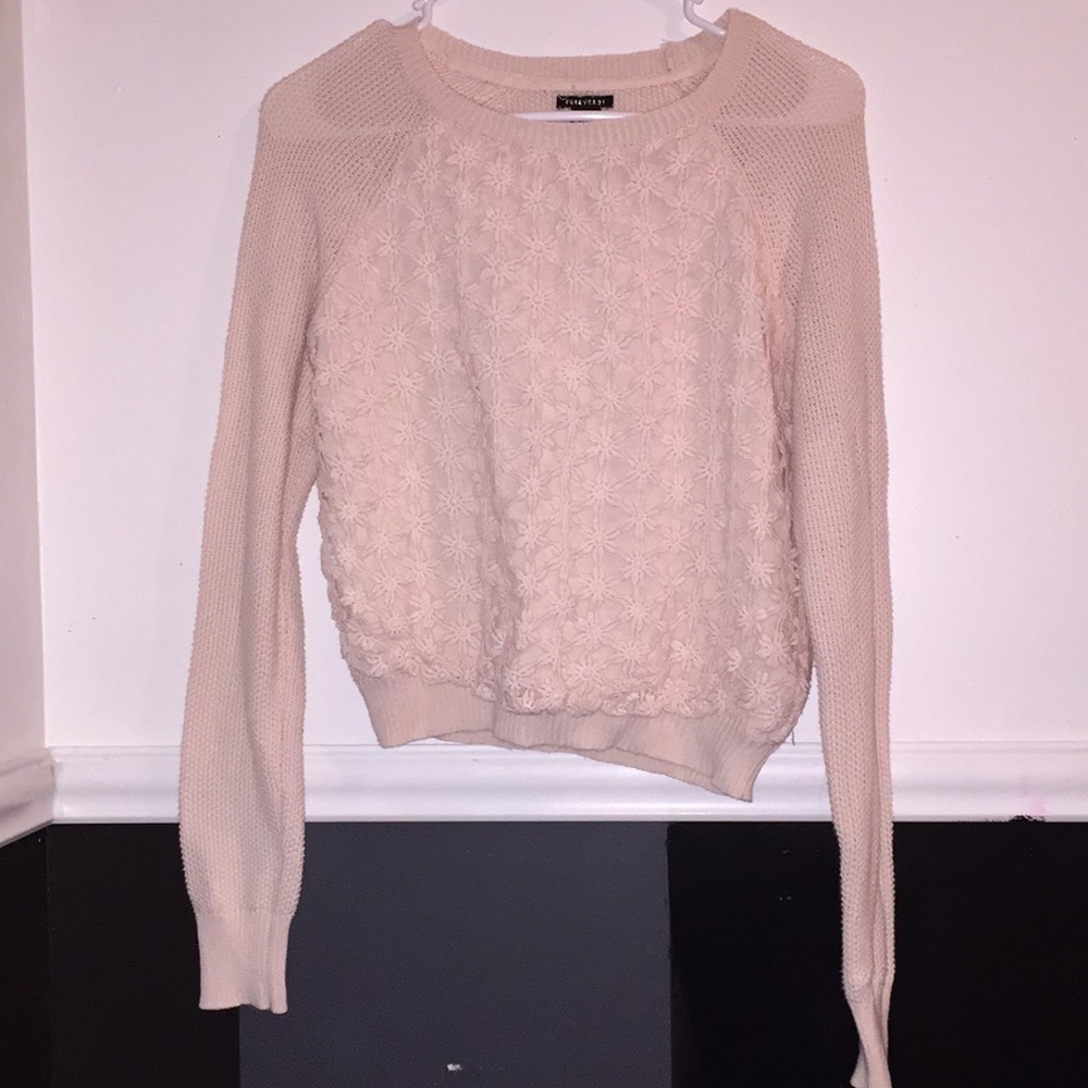 Forever 21 Pink Flower Detail Cropped Sweater